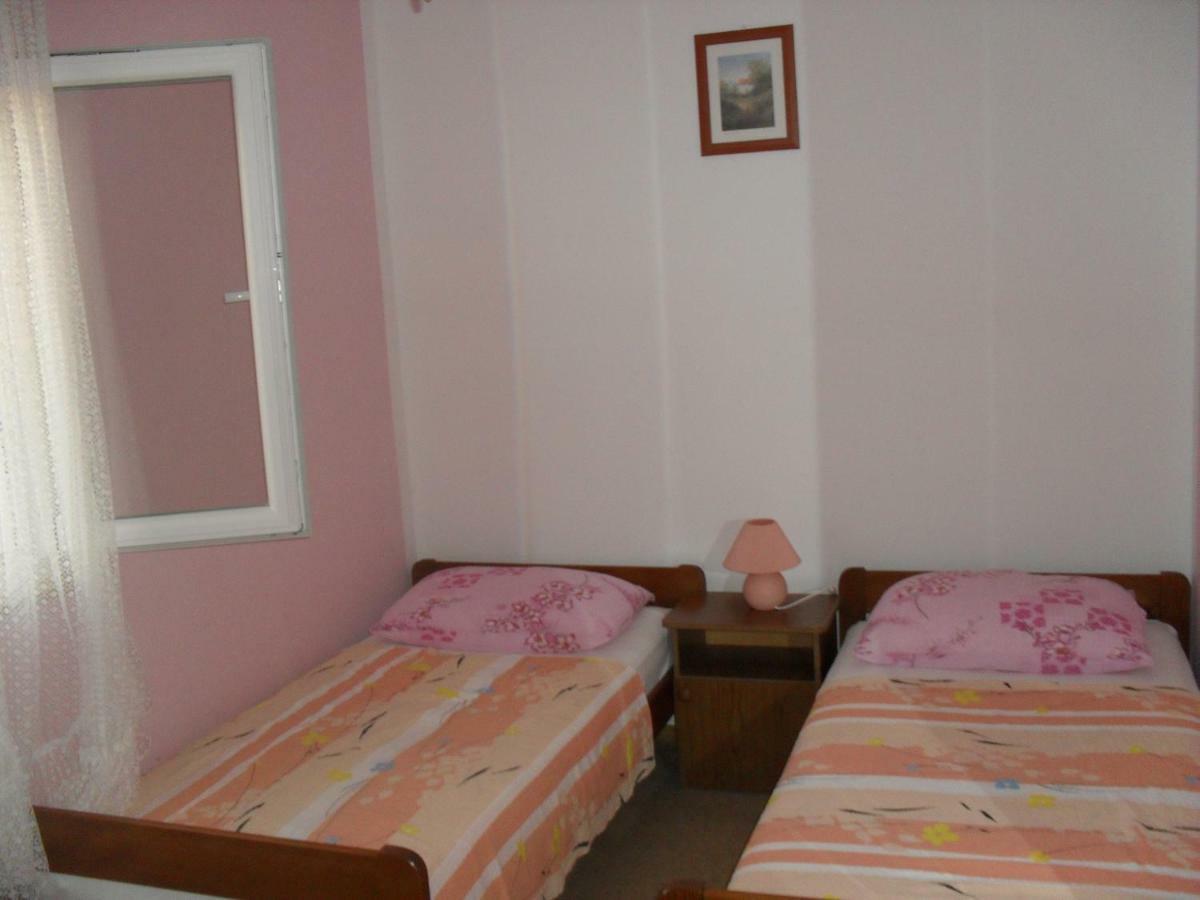 Apartment Zdenka Povljana Zewnętrze zdjęcie