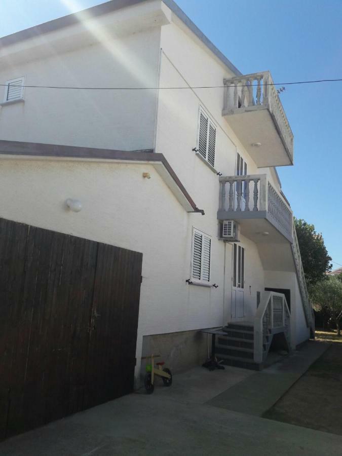 Apartment Zdenka Povljana Zewnętrze zdjęcie